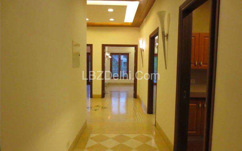 4 BHK Builder Floor Apartment for Sale in Jor Bagh New Delhi | Park Facing Residential Flat on Resale in Central Delhi