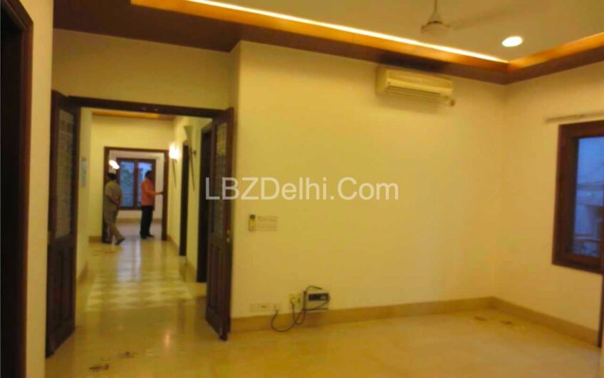 4 BHK Builder Floor Apartment for Sale in Jor Bagh New Delhi | Park Facing Residential Flat on Resale in Central Delhi