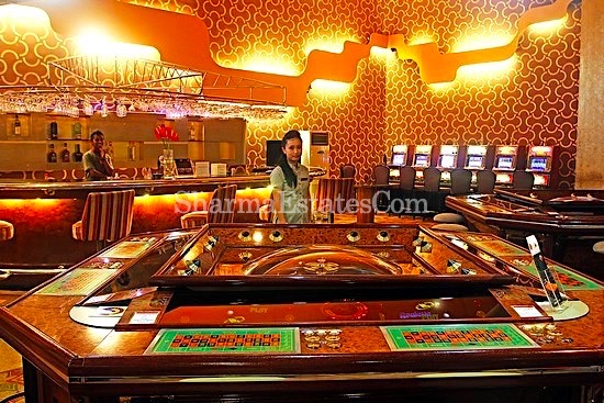 Ultra Luxury 5 Star Casino & Resort For Sale in Panaji, Goa | Running Hotel on Sale in Dona Paula, North Goa, India